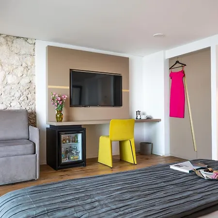 Re Dionisio Luxury 4* סירקוזה