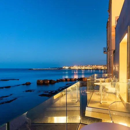 בית הארחה Re Dionisio Luxury סירקוזה
