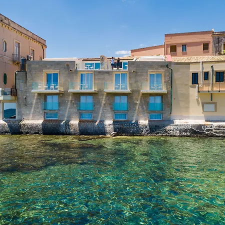 Re Dionisio Luxury 招待所 4*