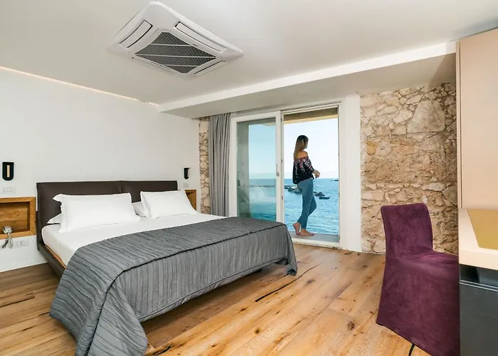 Re Dionisio Luxury 招待所