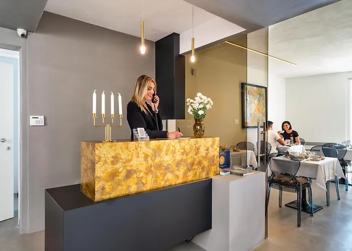 招待所 Re Dionisio Luxury